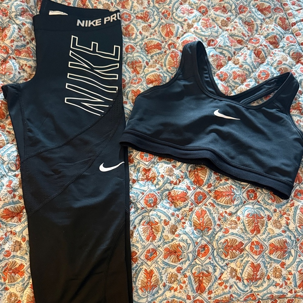 Nike Pro Black Activewear Set